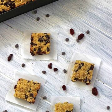 Healthy Cranberry & Chocolate Oat Bars - a snack bar that you don't need to feel guilty for enjoying!