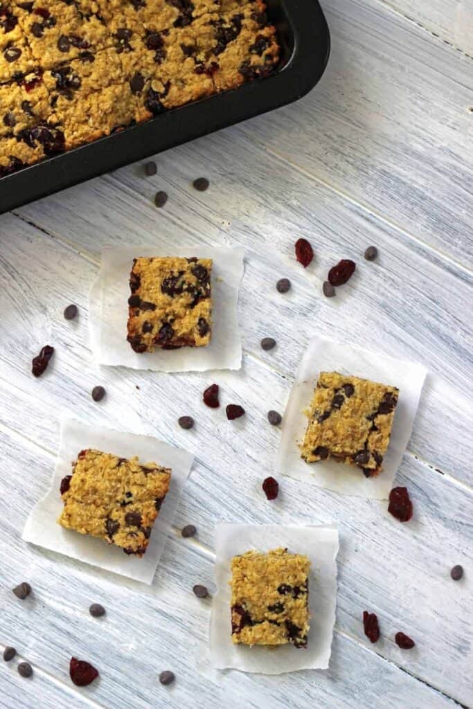 Healthy Cranberry & Chocolate Oat Bars - a snack bar that you don't need to feel guilty for enjoying!