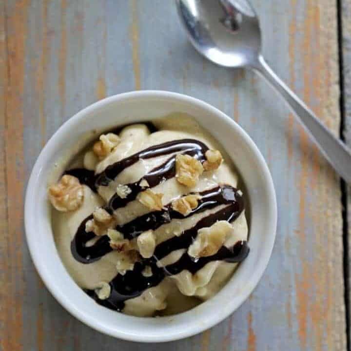 Frozen bananas are all that it takes to make this creamy but healthy banana ice cream!