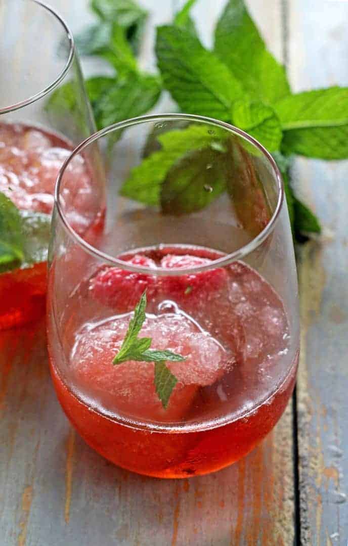 Sparkling sorbet champagne cocktail - the perfect drink for an extra special occasion.