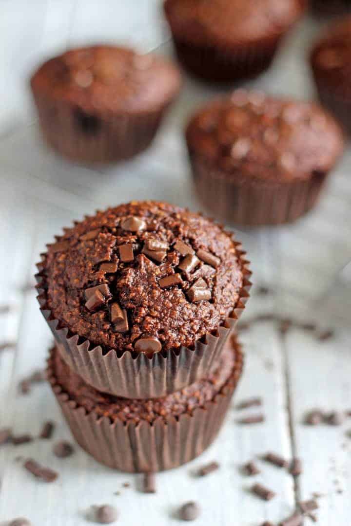 The easiest muffins in the world - 5 minutes prep and a blender is all it takes to make these healthy chocolate banana blender muffins!