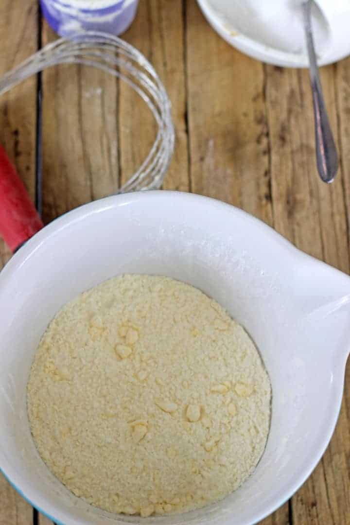 Homemade all butter pie crust with step by step instructions and photos - when you break it down, it really is as easy as pie!