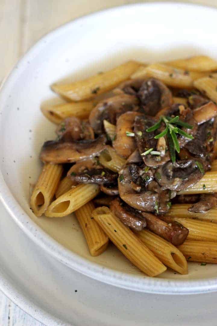 Super speedy mushroom pasta with garlic, herb & butter sauce - a perfect throw together meal, ready in 20 minutes!