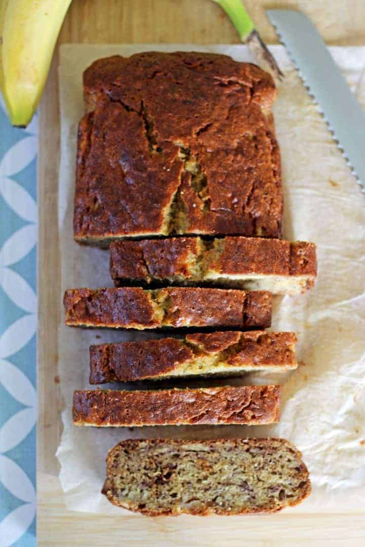 Classic easy banana bread recipe made in 1 bowl, and is ready to eat in 1 hour! | recipe at thekiwicountrygirl.com