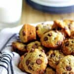 Mini Banana Chocolate Chip Muffins - perfect for lunchboxes and little hands, these mini muffins are packed full of banana chocolate goodness! | thekiwicountrygirl.com