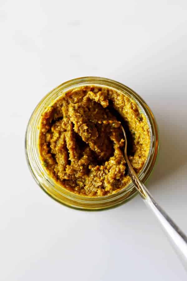 Upping our kitchen curry game with homemade yellow curry paste - throw all ingredients into a food processor and be an instant curry master! | thekiwicountrygirl.com