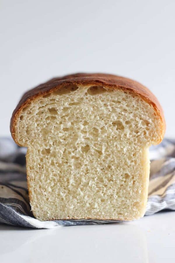 5 ingredient Basic White Bread Recipe - The Kiwi Country Girl